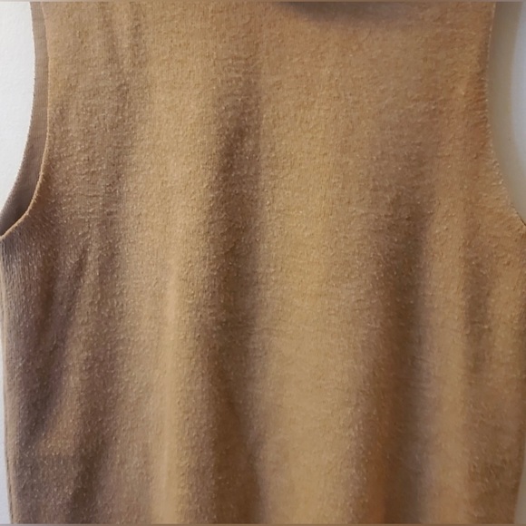 Zara sleeveless turtle neck sweater top - Picture 2 of 3